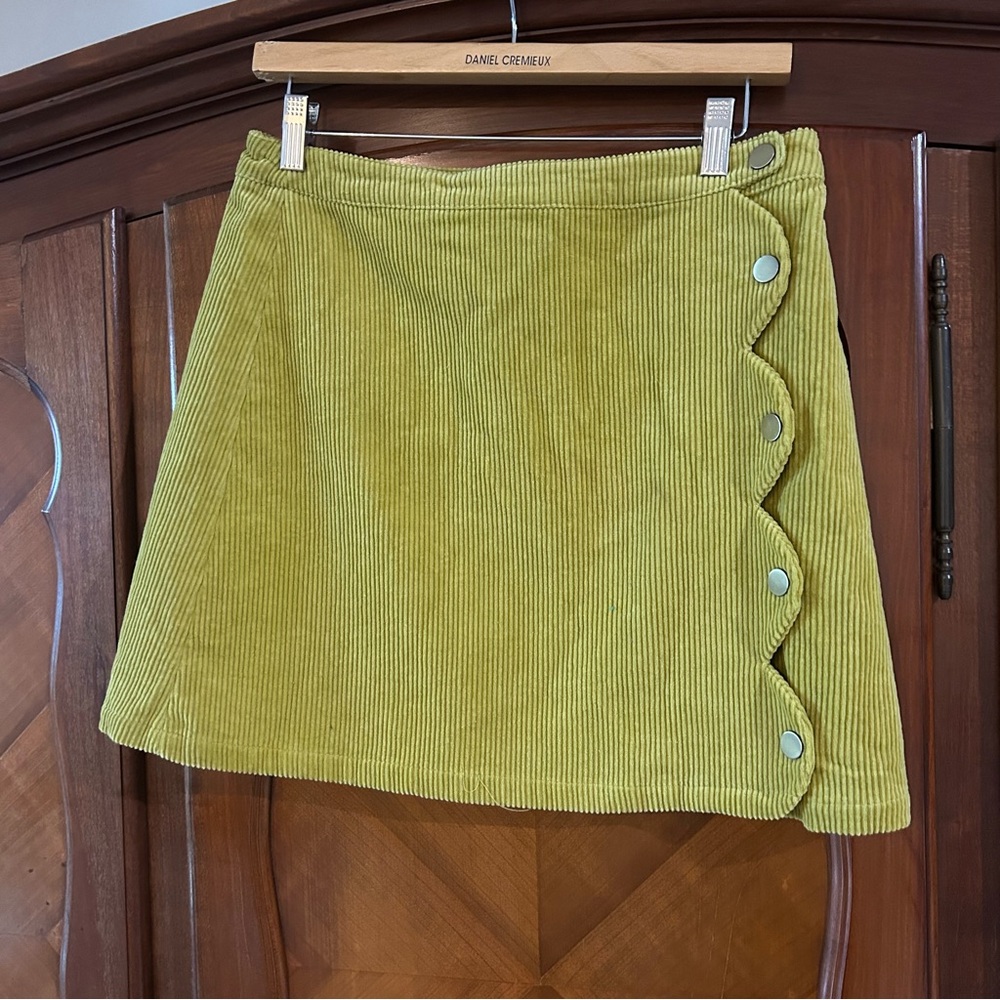 Blu Pepper Lime Green Asymmetrical A-Line corduroy  Mini Skirt Size Medium
